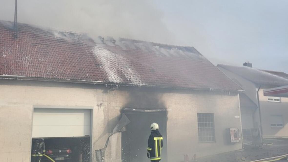 06-brand_werkstatt_feuer_kontrolle